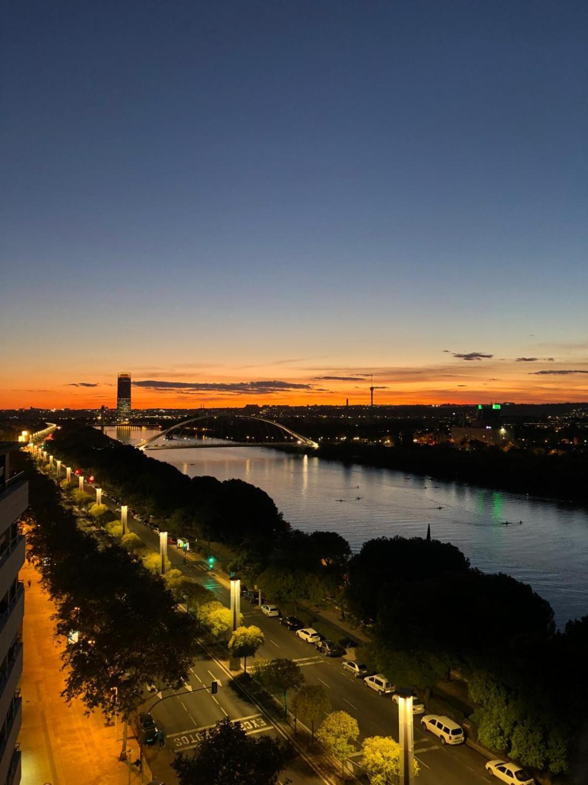 Apartmán Tu Oasis De Lujo Junto Al Guadalquivir Sevilla Exteriér fotografie
